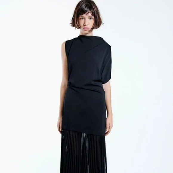 Zara Limited Edition Ruched Pleated Black Dress - Picture 2 of 11
